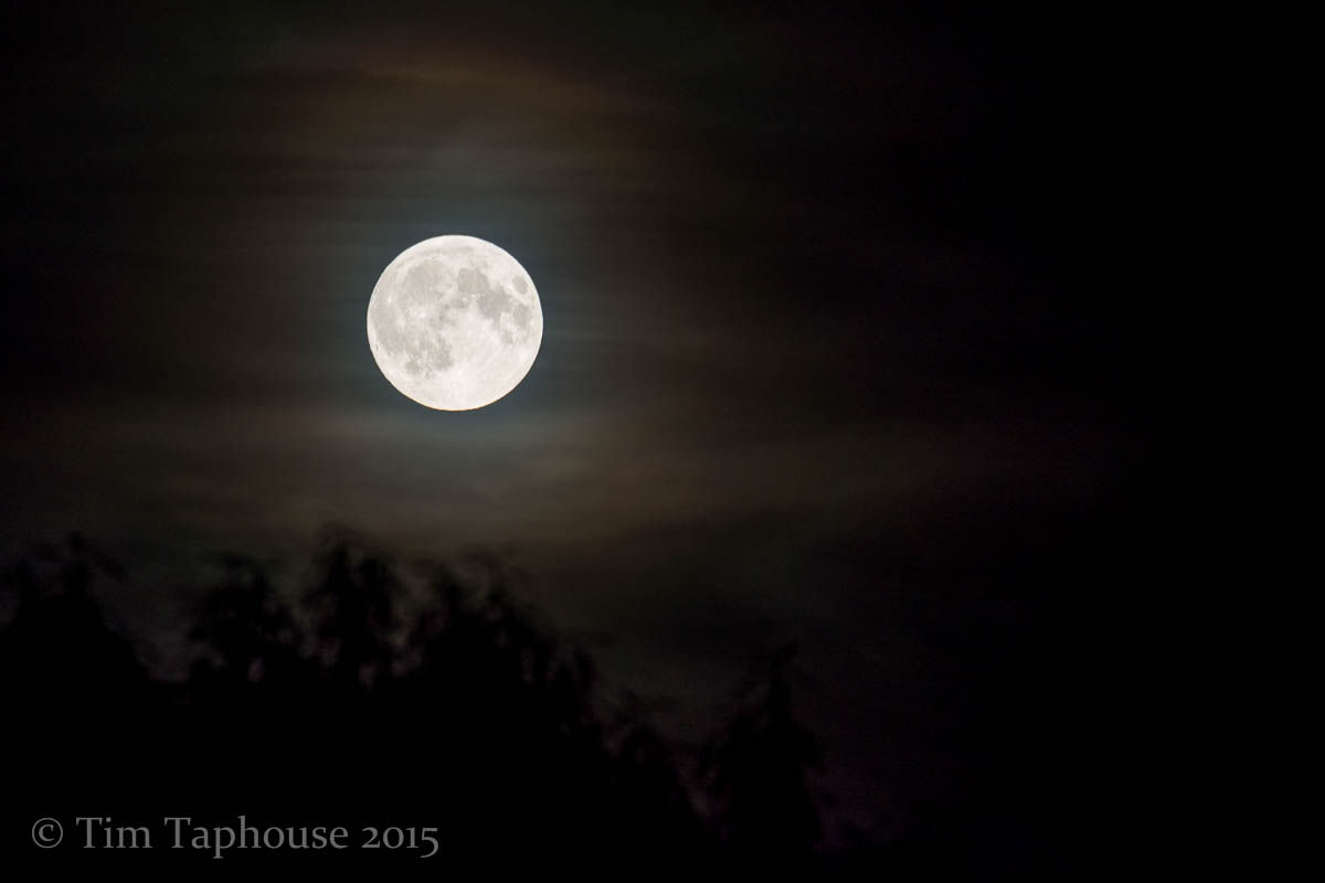 Moonrise, the evening before the total eclipse