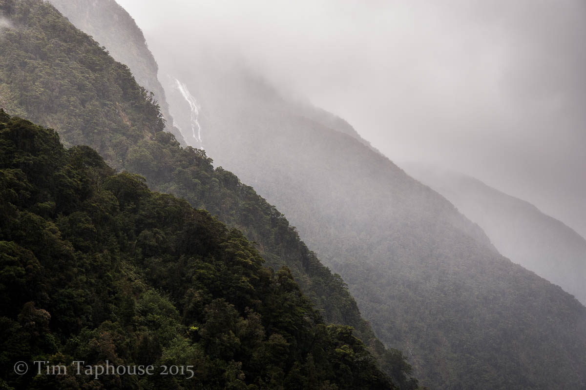 Starting to rain in Doubtful Sound